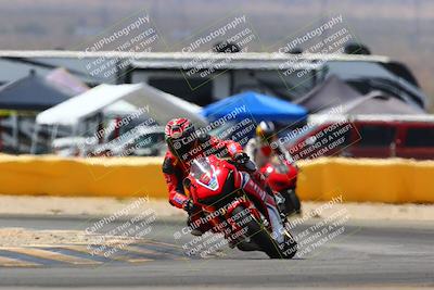 media/Apr-09-2022-SoCal Trackdays (Sat) [[c9e19a26ab]]/Turn 2 (1140am)/